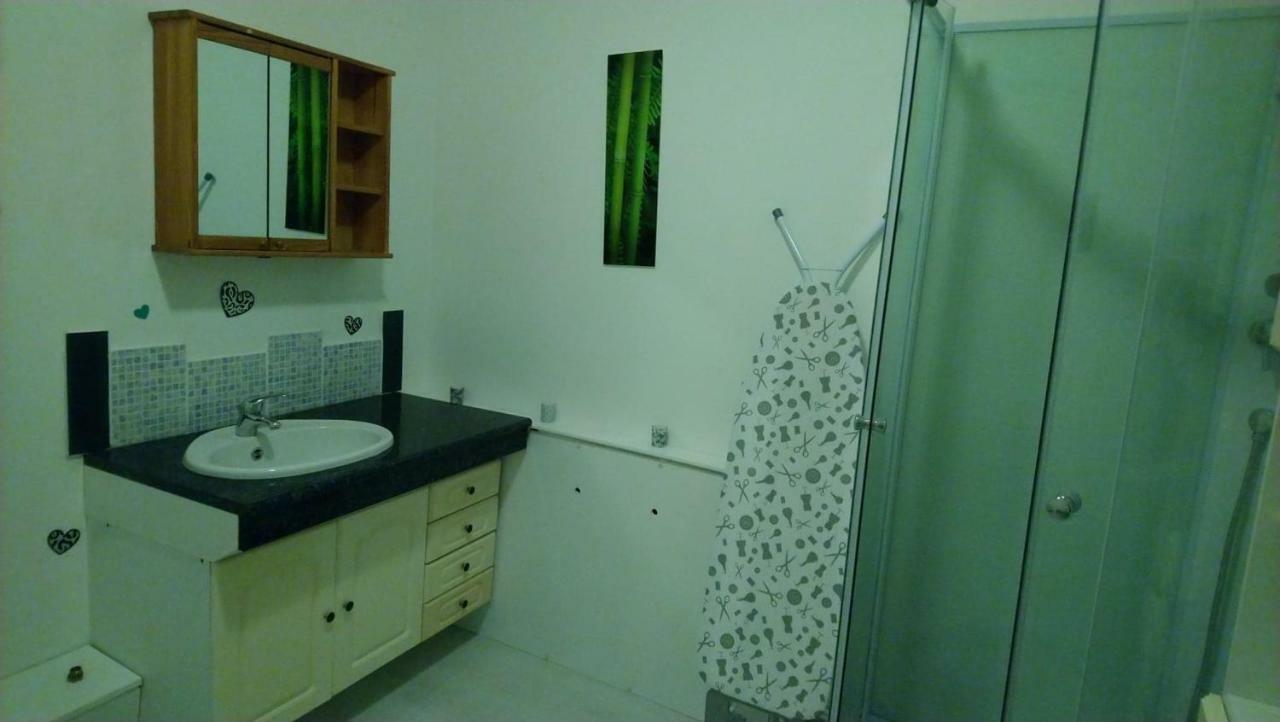 Gite Pour 6 Ou Chambre Pour 2 A Formigny Kültér fotó